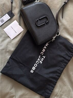 Marc Jacobs Black Pebbled Leather Snapshot Crossbody